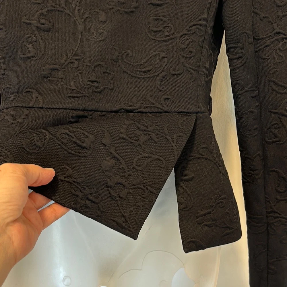 ETRO 42 Ladies Black Matelasse Jacket with Floral Paisley Print Size 42